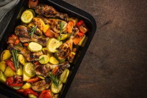 Pollo al horno con verduras